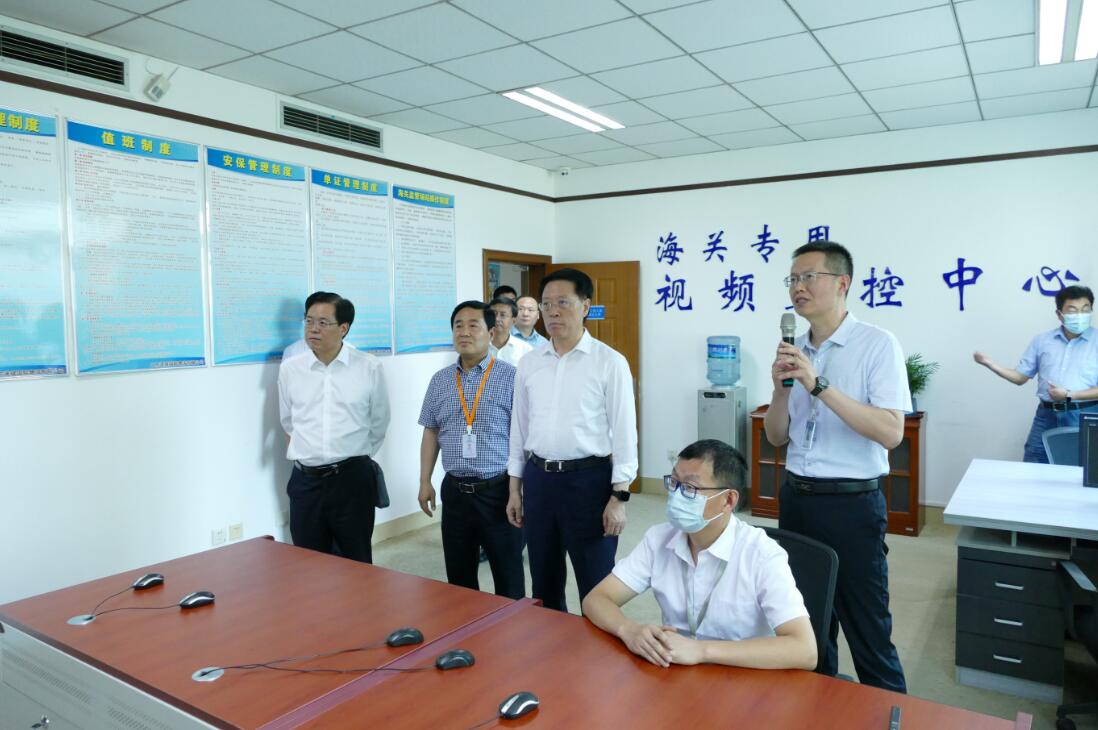 濰坊市委書記江敦濤蒞臨晟綺港儲集團(tuán)調(diào)研，高密市委書記王文琦陪同